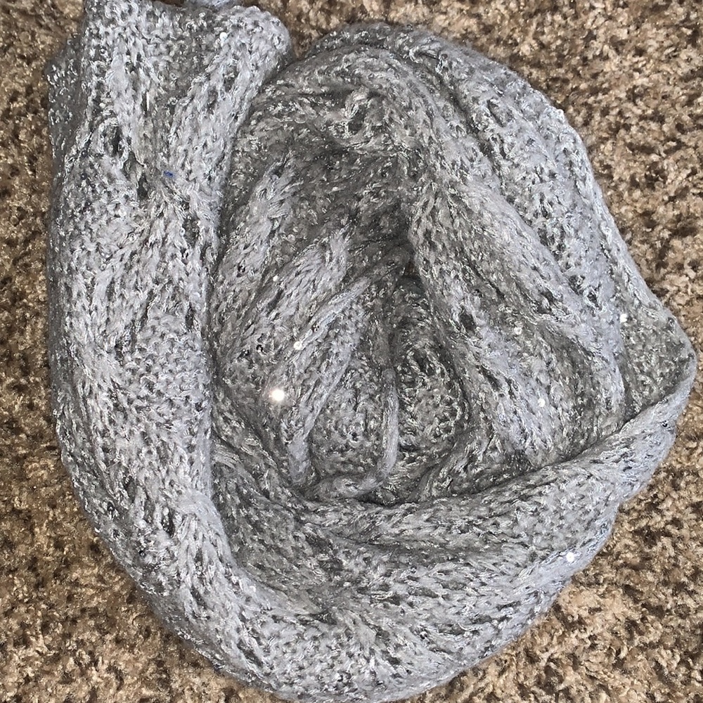 Silver sparkle knit scarf